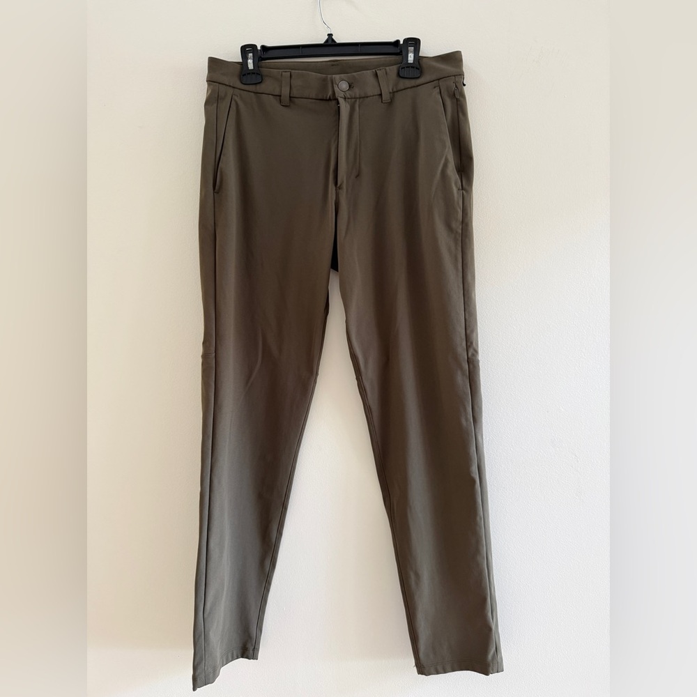 LULULEMON Men's Commission Slim Fit Warpstreme Pants Trousers 33 x 32, Green